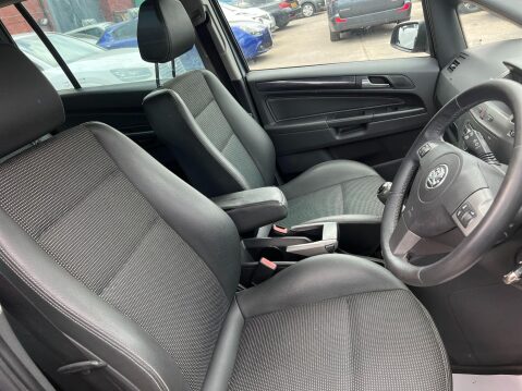 Vauxhall Zafira DESIGN 16V 19