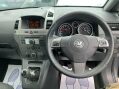 Vauxhall Zafira DESIGN 16V 21
