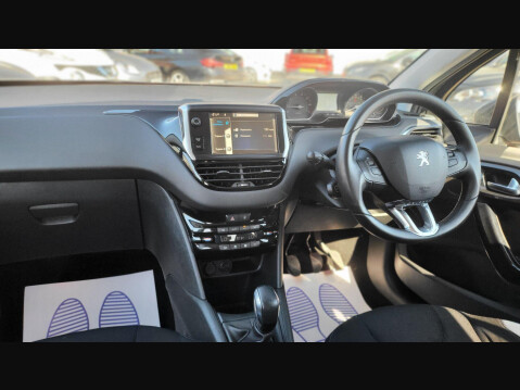 Peugeot 208 ALLURE 2