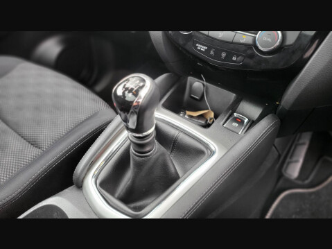 Nissan Qashqai N-CONNECTA DIG-T 18