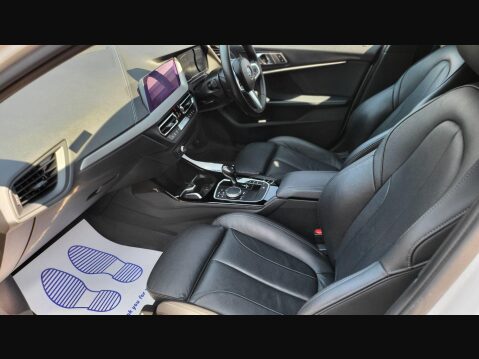 BMW 1 Series 118I M SPORT 2