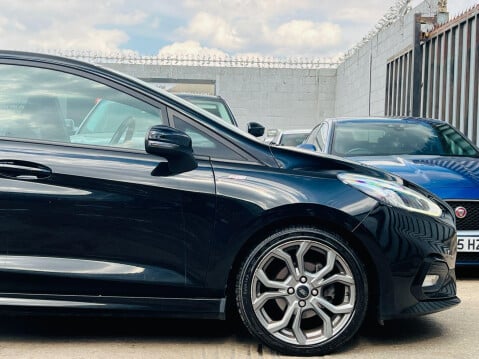 Ford Fiesta ST-LINE 6