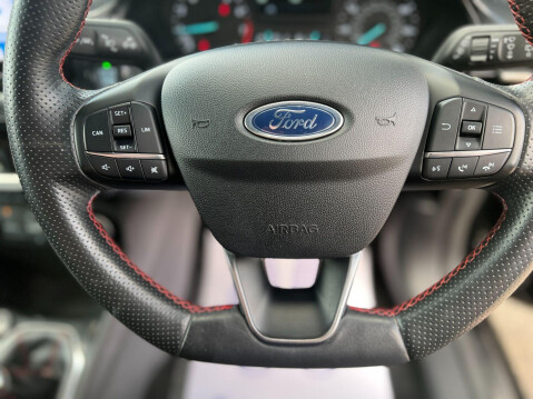Ford Fiesta ST-LINE 25