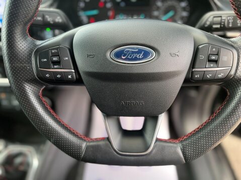 Ford Fiesta ST-LINE 25