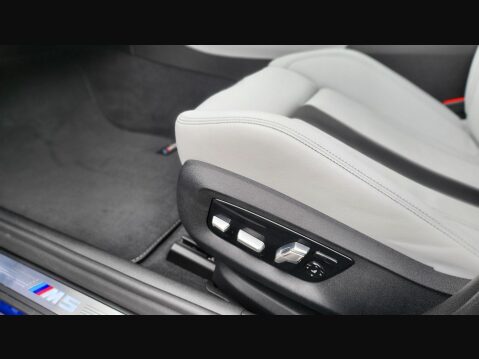 BMW M5 M5 COMPETITION 42