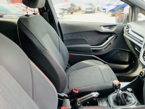 Ford Fiesta ST-LINE 20