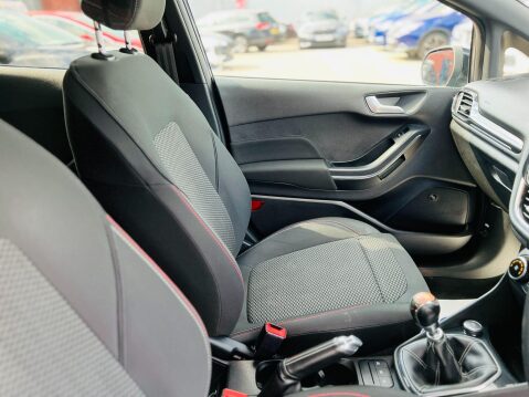 Ford Fiesta ST-LINE 20