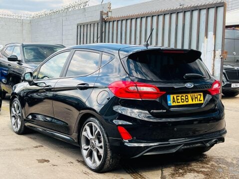Ford Fiesta ST-LINE 10