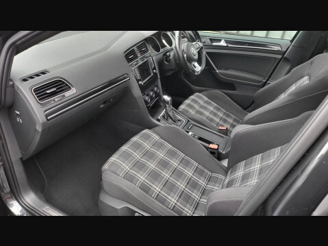 Volkswagen Golf GTD DSG 3