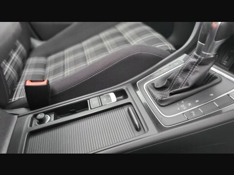 Volkswagen Golf GTD DSG 17