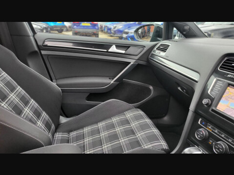 Volkswagen Golf GTD DSG 24