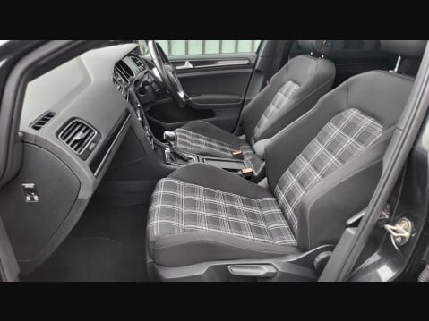Volkswagen Golf GTD DSG 36