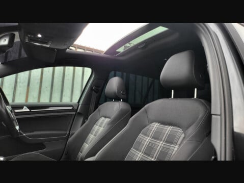 Volkswagen Golf GTD DSG 37