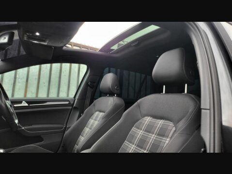 Volkswagen Golf GTD DSG 37