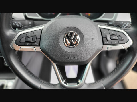 Volkswagen Passat SEL TDI DSG 23