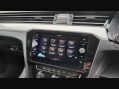 Volkswagen Passat SEL TDI DSG 16