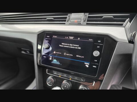 Volkswagen Passat SEL TDI DSG 18