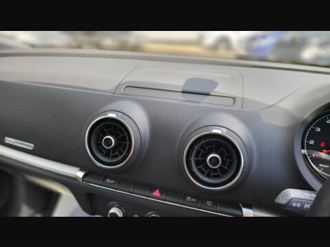 Audi A3 SPORTBACK TFSI SE TECHNIK 28