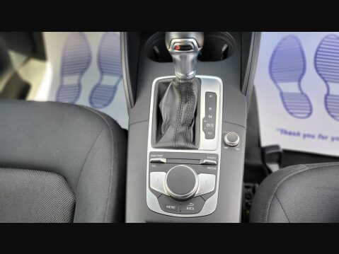 Audi A3 SPORTBACK TFSI SE TECHNIK 14