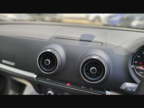 Audi A3 SPORTBACK TFSI SE TECHNIK 28