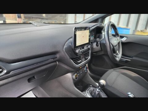 Ford Fiesta ST-LINE 10