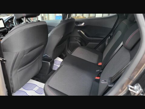 Ford Fiesta ST-LINE 16