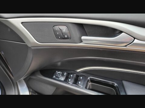 Ford Mondeo VIGNALE TDCI 23