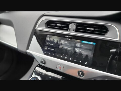 Jaguar I-Pace S 28