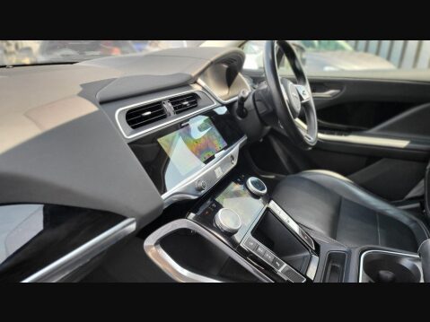 Jaguar I-Pace SE 10