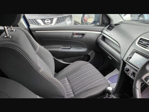 Suzuki Swift SZ-L 4