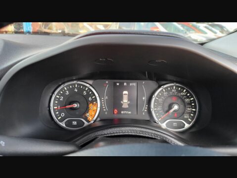 Jeep Renegade LONGITUDE 25