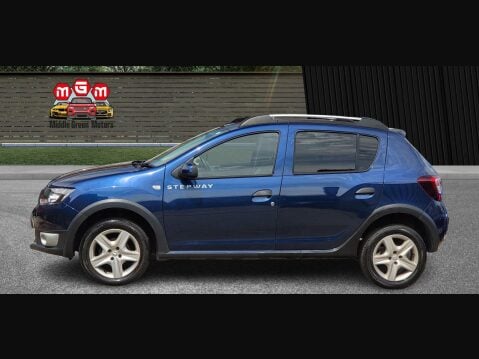 Dacia Sandero Stepway LAUREATE TCE 7