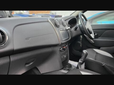 Dacia Sandero Stepway LAUREATE TCE 12
