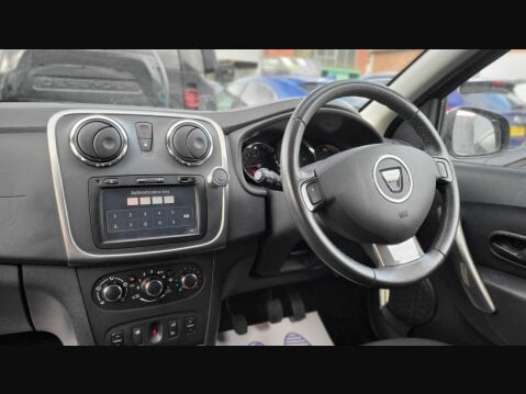Dacia Sandero Stepway LAUREATE TCE 13