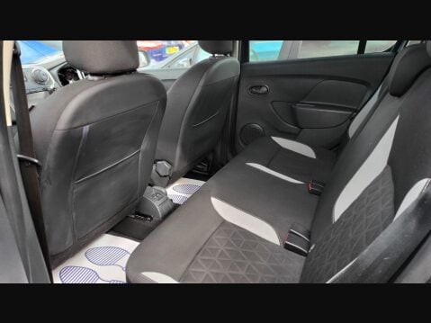 Dacia Sandero Stepway LAUREATE TCE 19