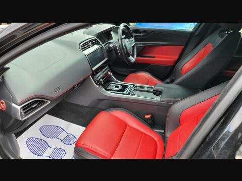 Jaguar XE D LANDMARK AWD 2