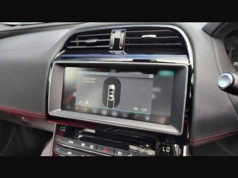 Jaguar XE D LANDMARK AWD 29