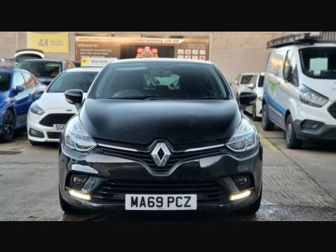 Renault Clio ICONIC TCE 3