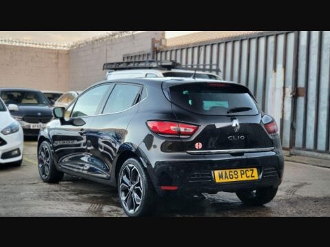 Renault Clio ICONIC TCE 5