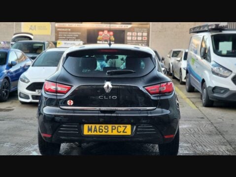 Renault Clio ICONIC TCE 9