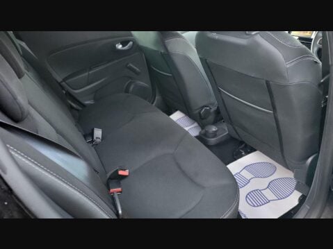 Renault Clio ICONIC TCE 22
