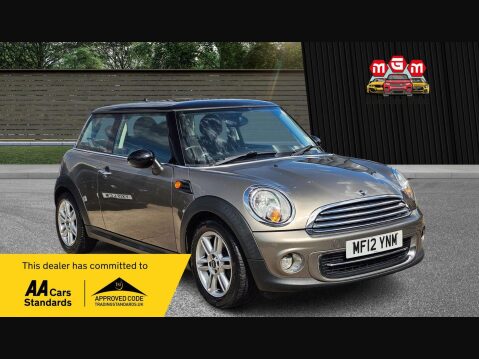 Mini Hatch COOPER 1