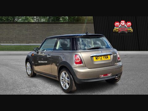 Mini Hatch COOPER 6