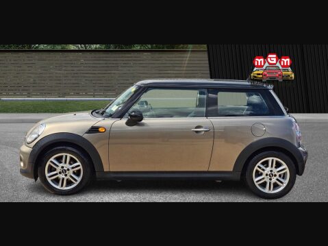 Mini Hatch COOPER 7