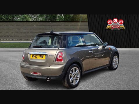 Mini Hatch COOPER 10
