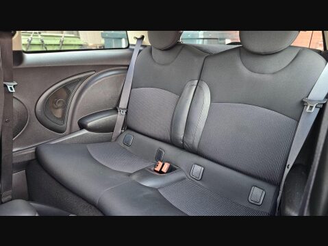 Mini Hatch COOPER 15