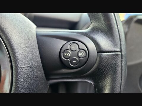 Mini Hatch COOPER 17