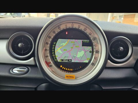 Mini Hatch COOPER 22