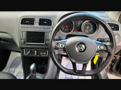 Volkswagen Polo SEL TSI DSG 23
