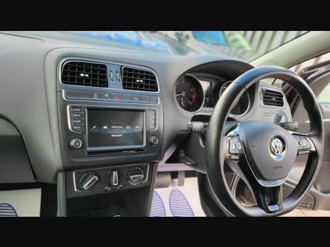 Volkswagen Polo SEL TSI DSG 13